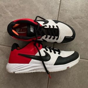 Nike Turf Shoes like new. Size 9